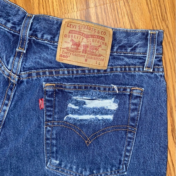 Levi’s Custom Vintage 560 Distressed Denim Shorts - Picture 3 of 4